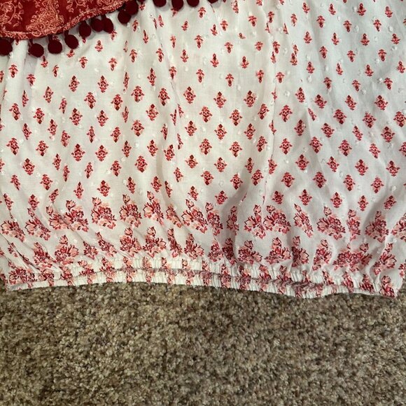 One Shoulder Boho Top w/Tassles by Living Doll Red & Pink Floral print size smal - Picture 5 of 8